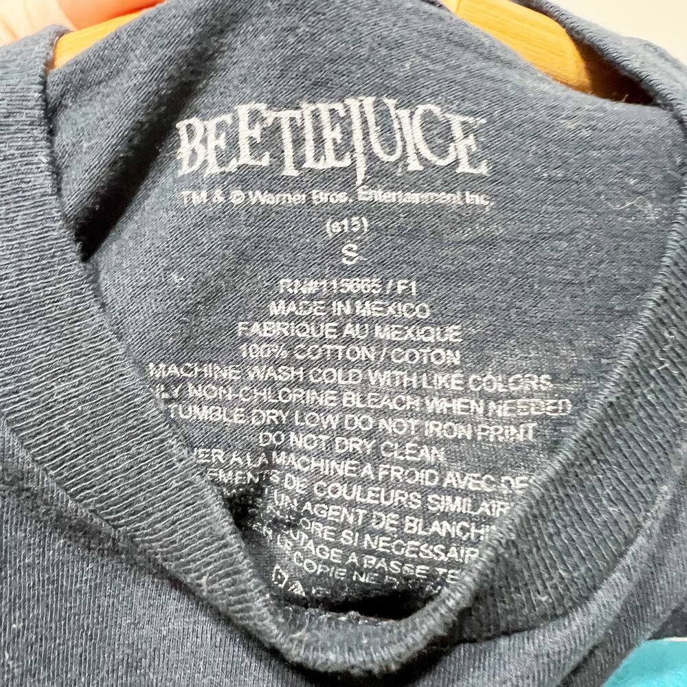 Beetlejuice black t-shirt Size Small - Picture 2 of 4